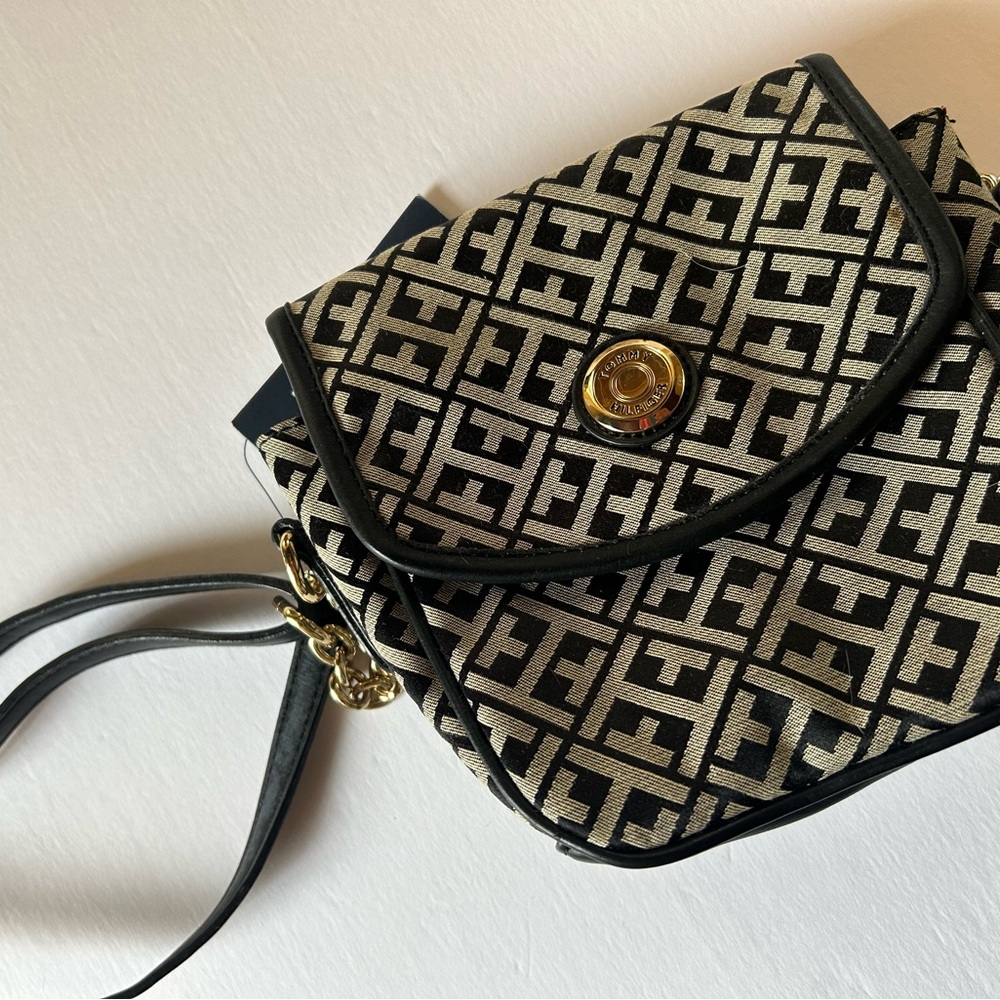 Tommy Hilfiger new small cross body bag